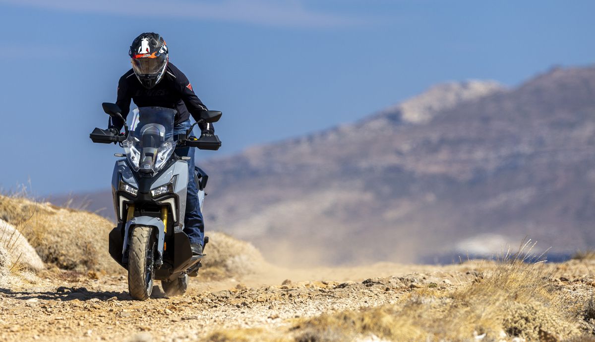 SYM ADXTG 400 accion (31)