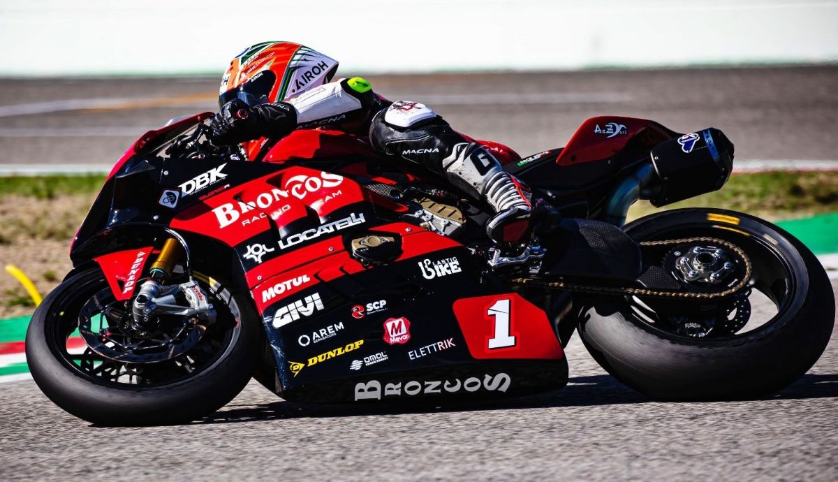 Lorenzo Zanetti se llevo la última victoria del CIV Superbike 2024 Lorenzo Zanetti se llevo la última victoria del CIV Superbike 2024