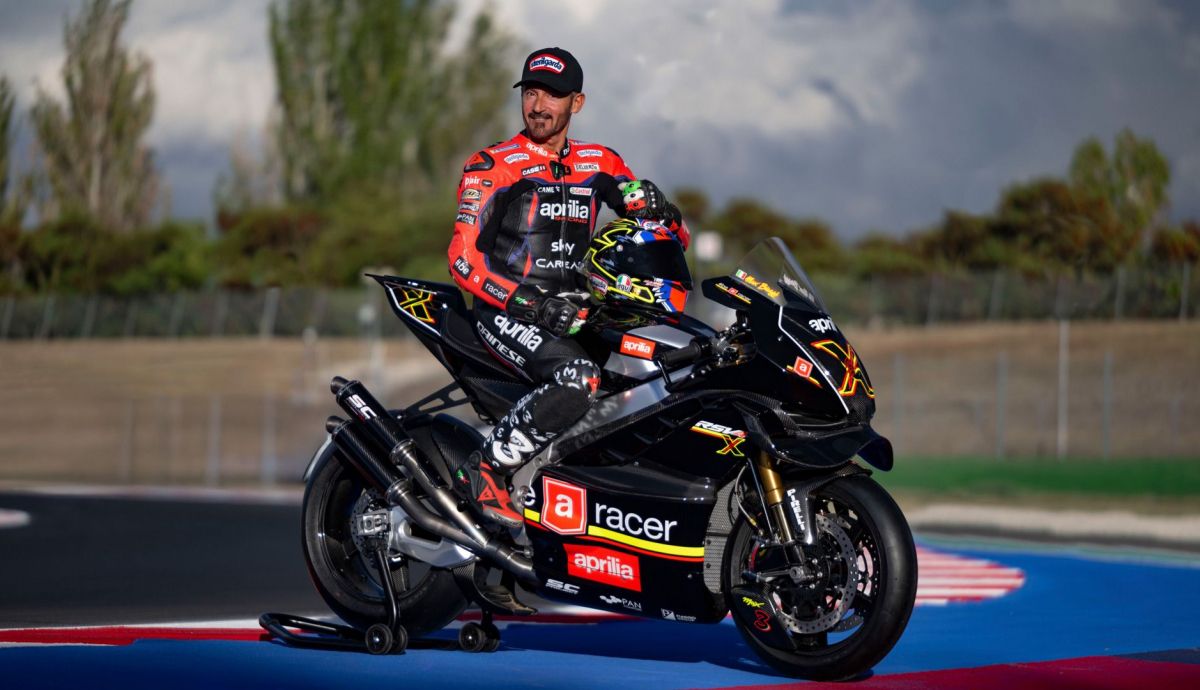 Aprilia RSV4 X ex3ma 2025 (6) Aprilia RSV4 X ex3ma 2025 (6)