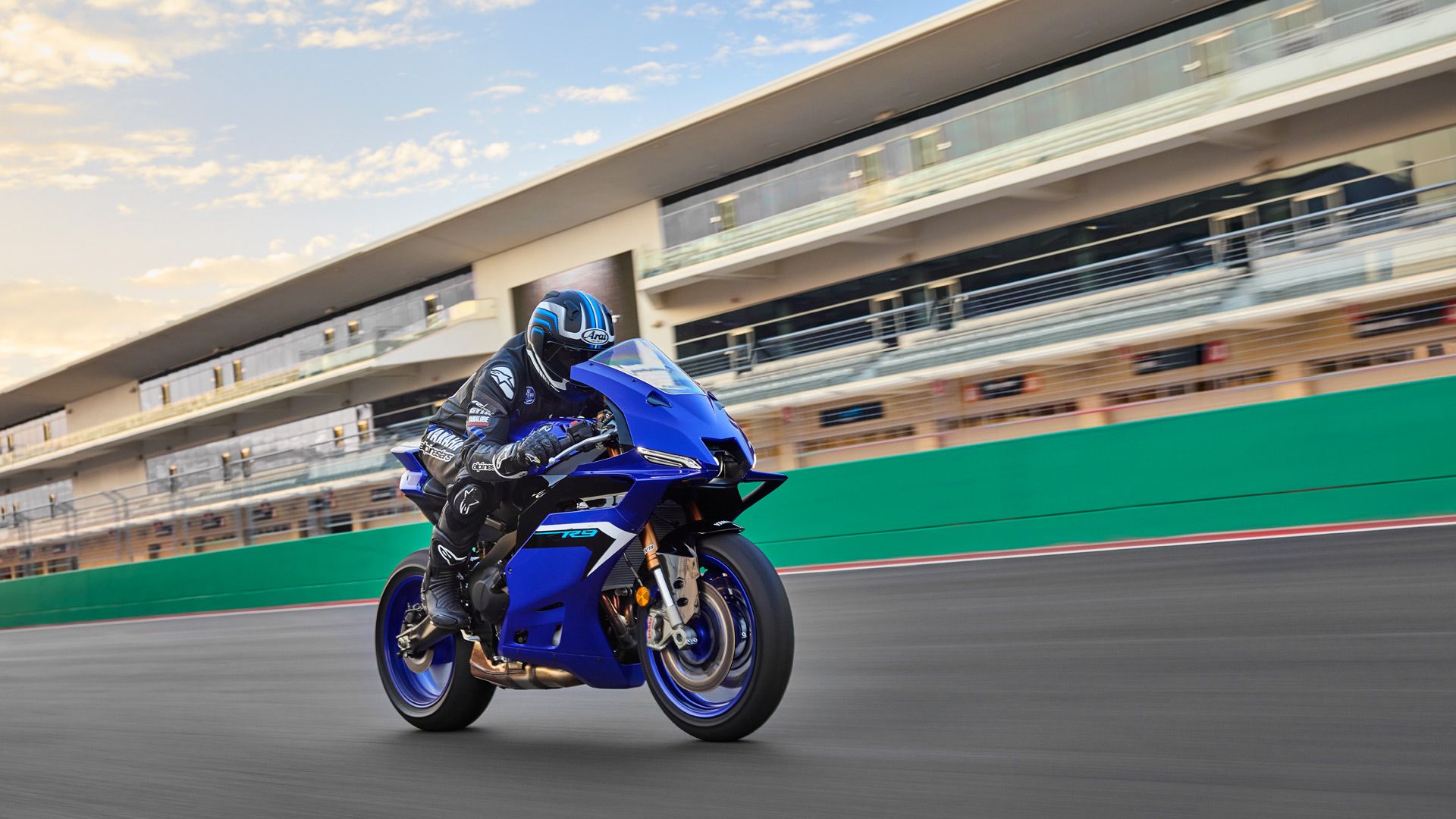 Yamaha YZF R9 2025 Accion (7)