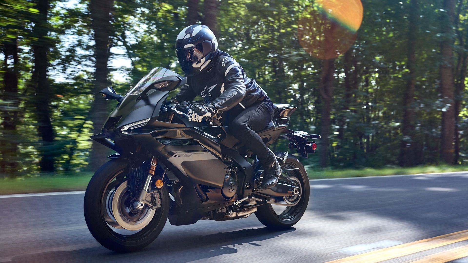 Yamaha YZF R9 2025 Accion (9)