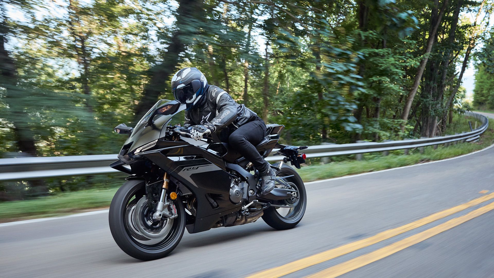 Yamaha YZF R9 2025 Accion (12)