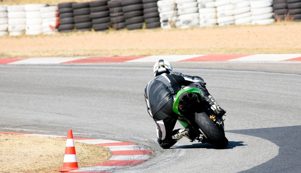 Accesorios para entrar al circuito con la moto