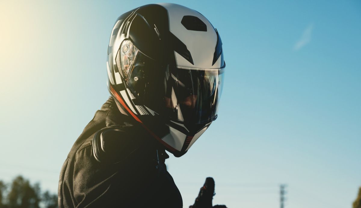Casco con visor fotocromático