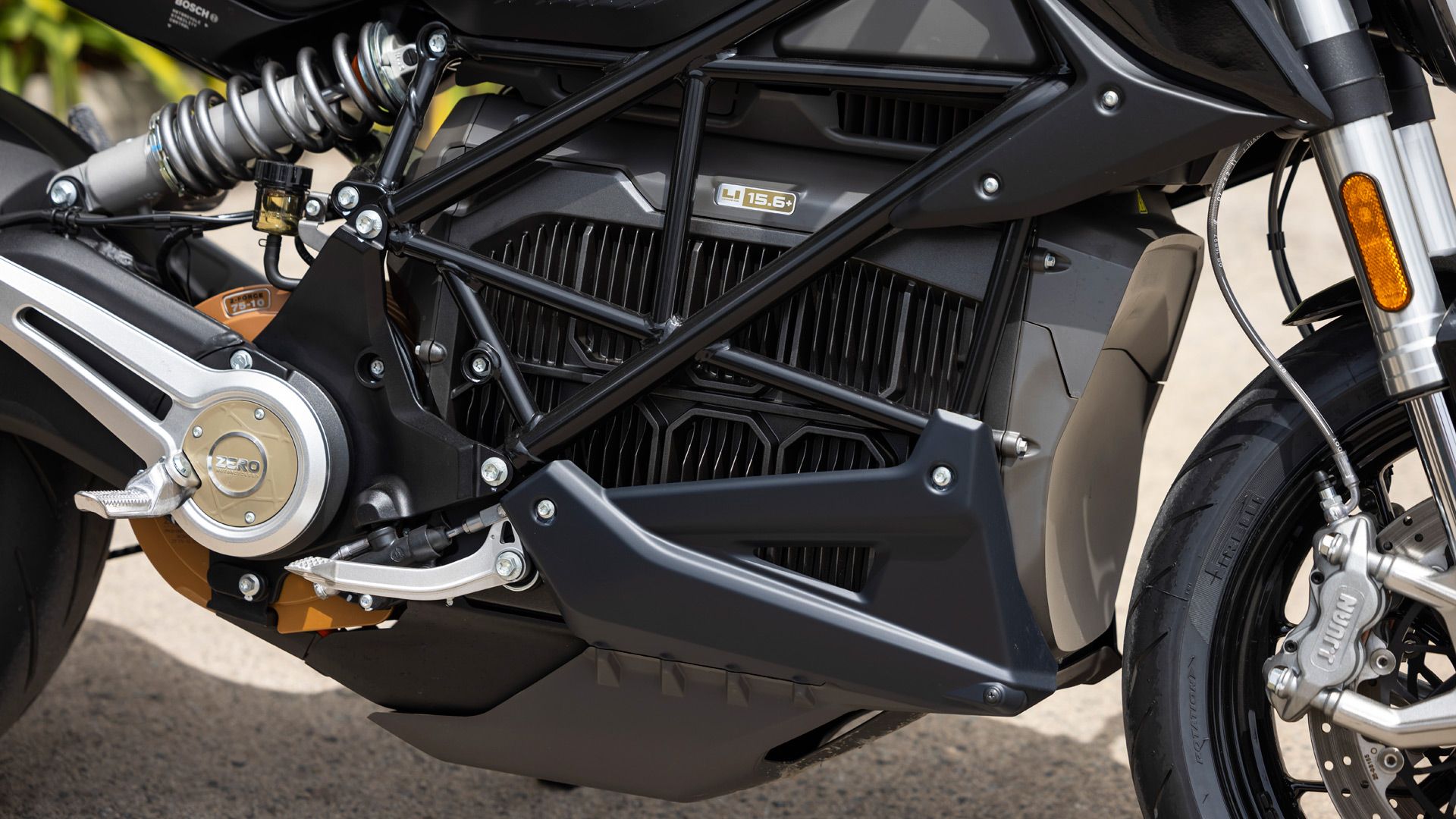 Zero SR A2 2024 Detalles (2)