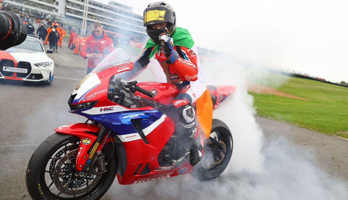 Jack Kennedy ha conquistado su quinto título en el British Supersport Jack Kennedy ha conquistado su quinto título en el British Supersport