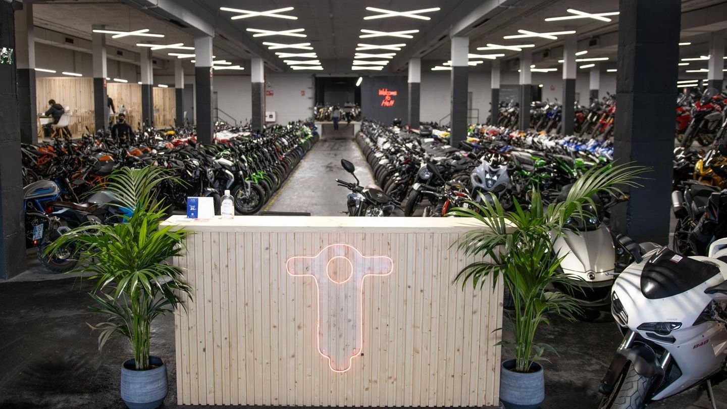 mundimoto renting