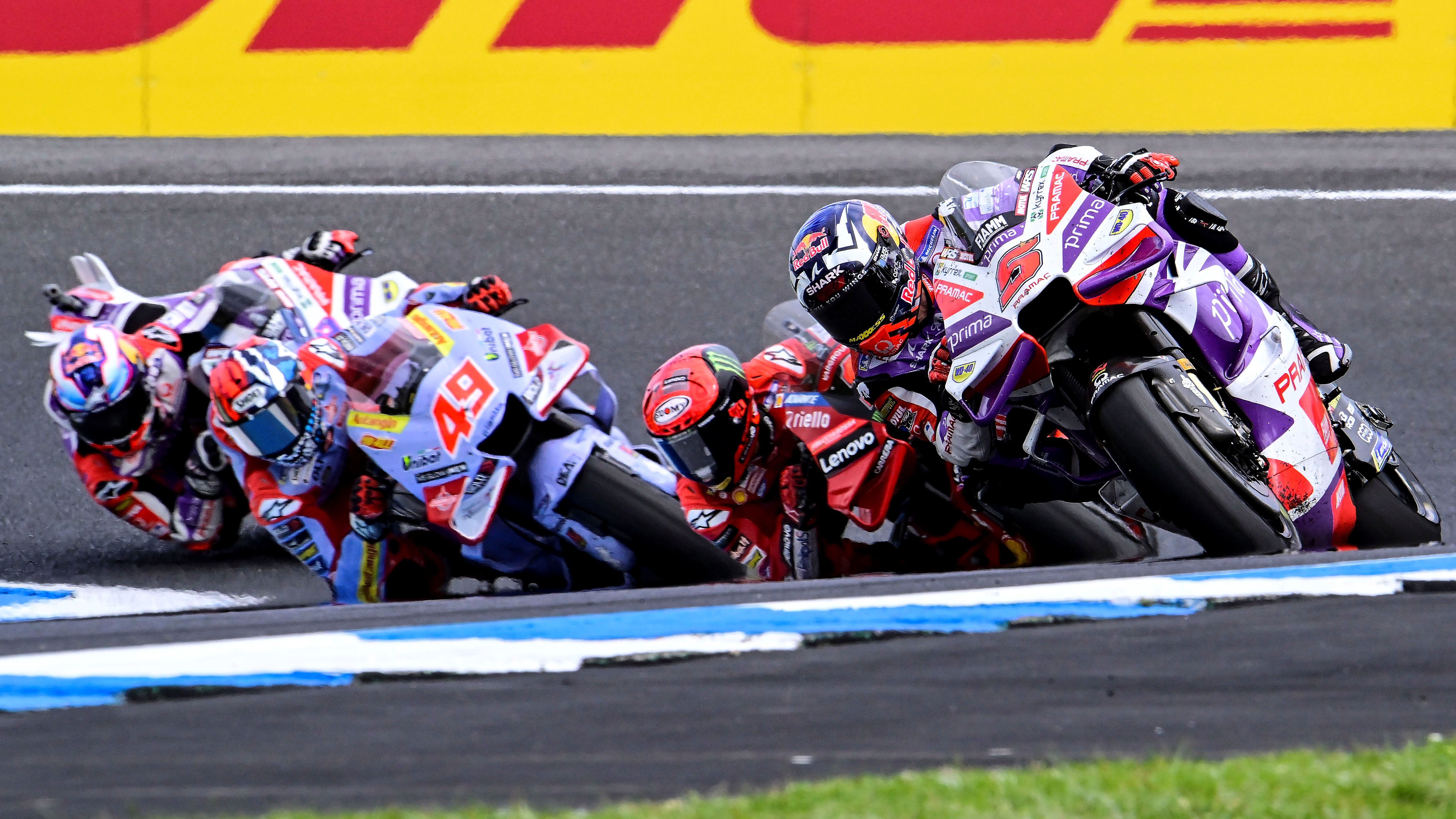 Johann Zarco delante de Pecco Bagnaia, Fabio Di Giannantonio y Jorge Martín en la pasada carrera de MotoGP en Phillip Island