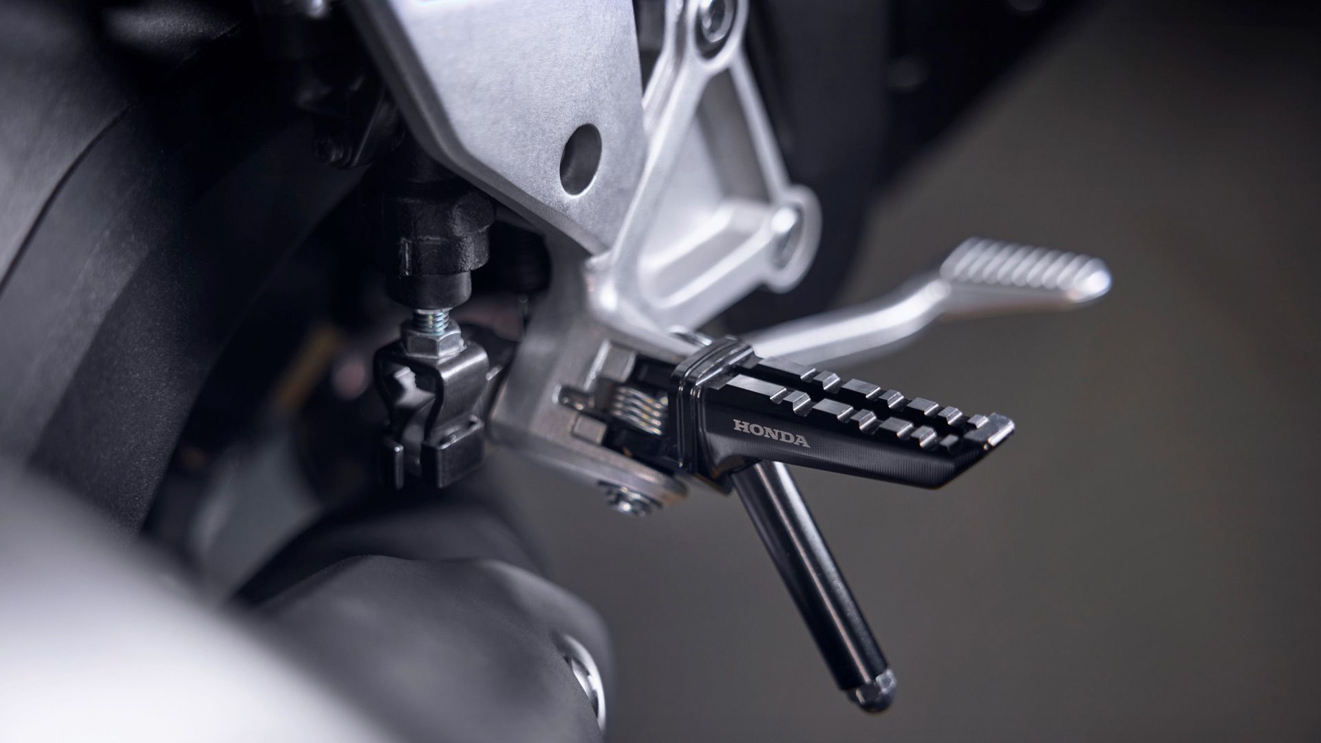 Honda CB1000 Hornet 2025 Detalles (2)
