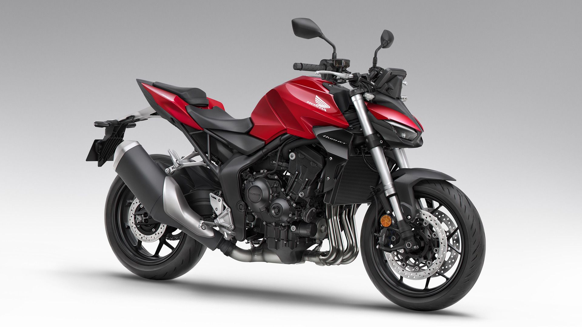 Honda CB1000 Hornet 2025 Estudio (1)
