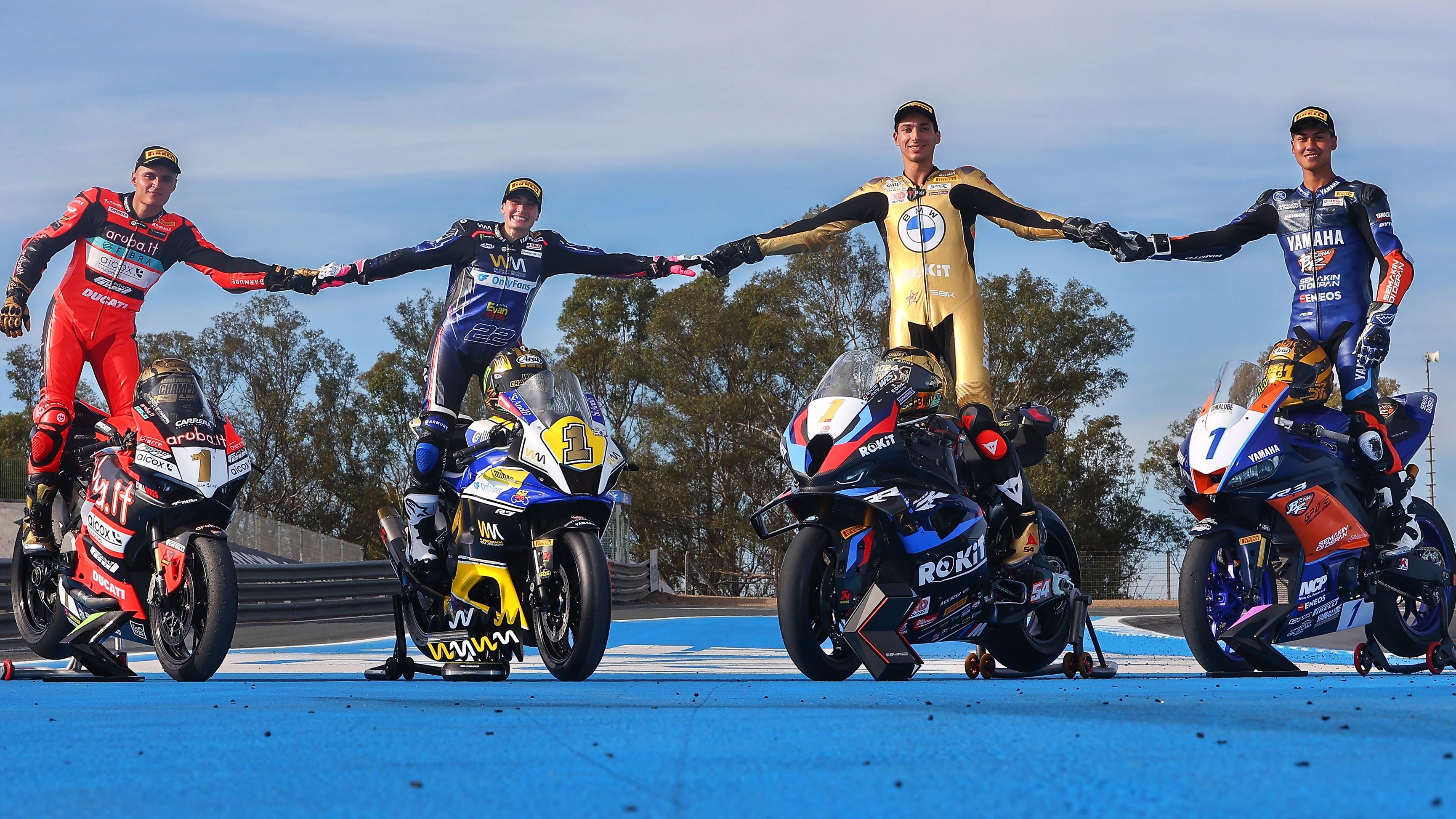 Adrián Huertas en Supersport, Ana Carrasco en WCR, Toprak Razgatlioglu en Superbike y Aldi Satya Mahendra en SSP300, los campeones del WorldSBK 2024