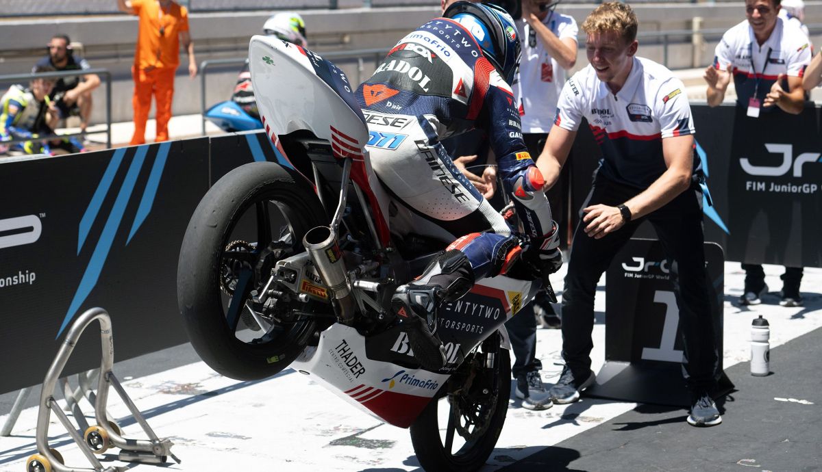 Carlos Cano parc ferme Carlos Cano parc ferme