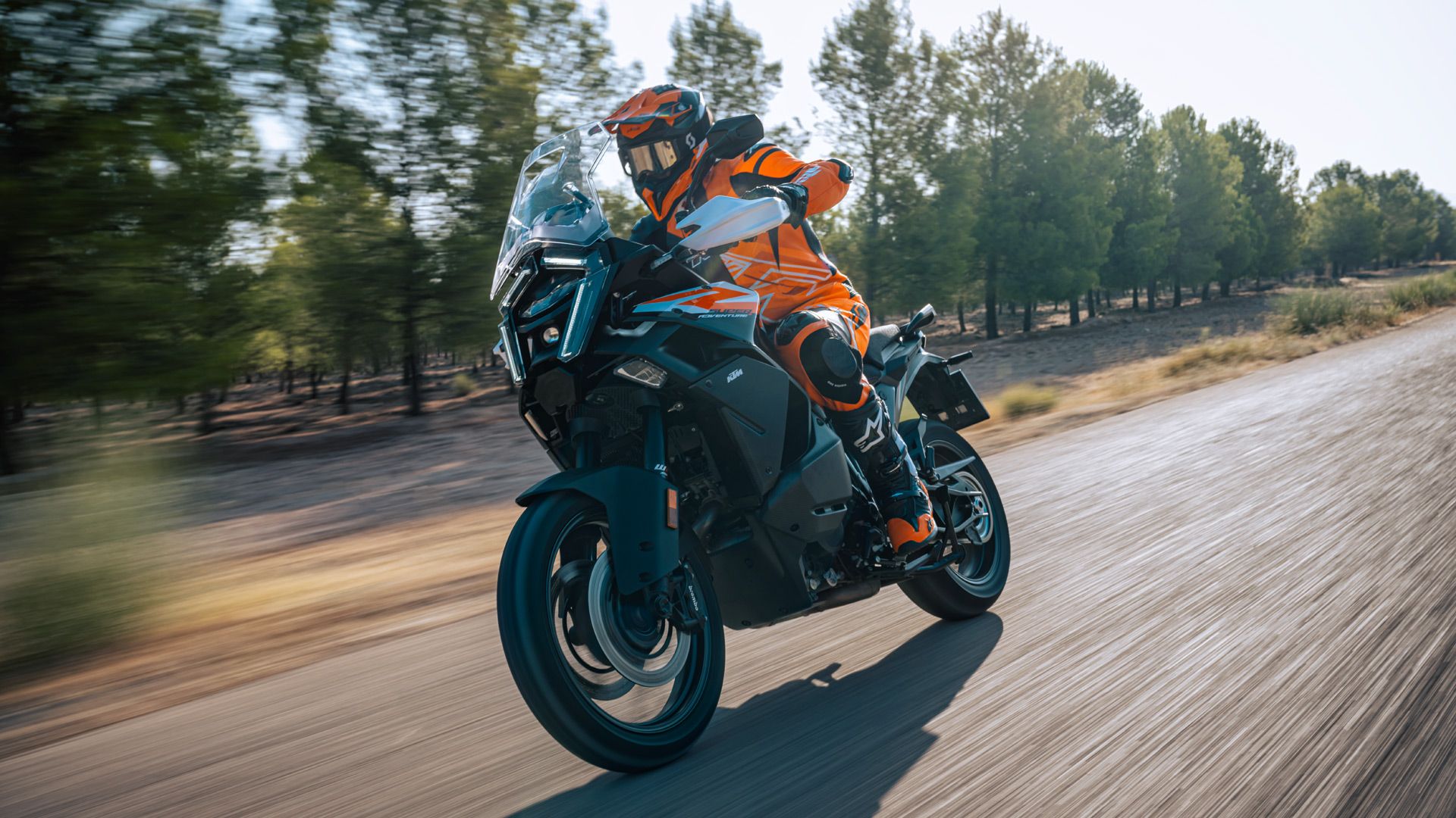 KTM 1390 Super Adventure S 2025 Accion (1)