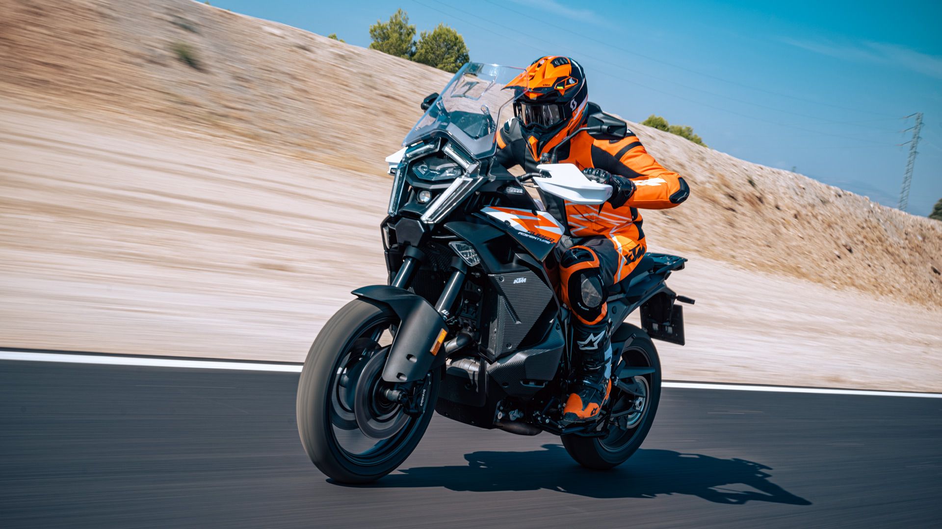 KTM 1390 Super Adventure S 2025 Accion (3)