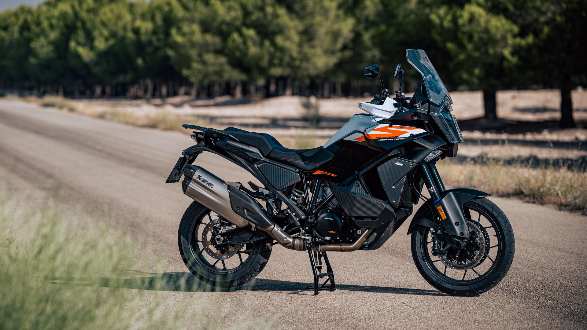 KTM 1390 Super Adventure S 2025 Estatica (2)