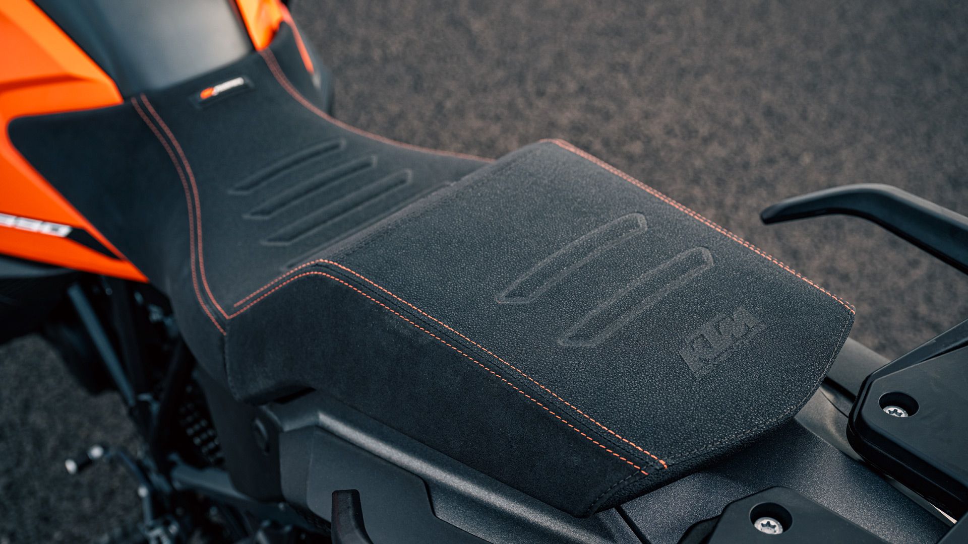 KTM 1390 Super Adventure S EVO 2025 Detalles (6)