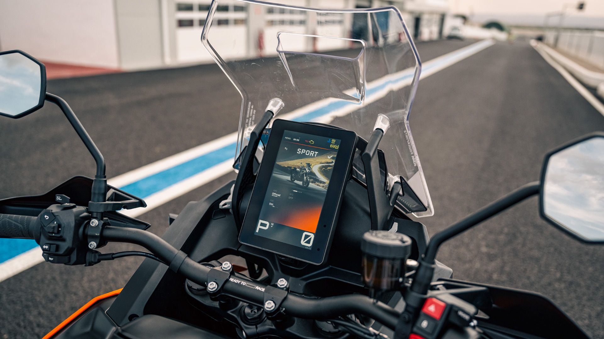 KTM 1390 Super Adventure S EVO 2025 Detalles (9)