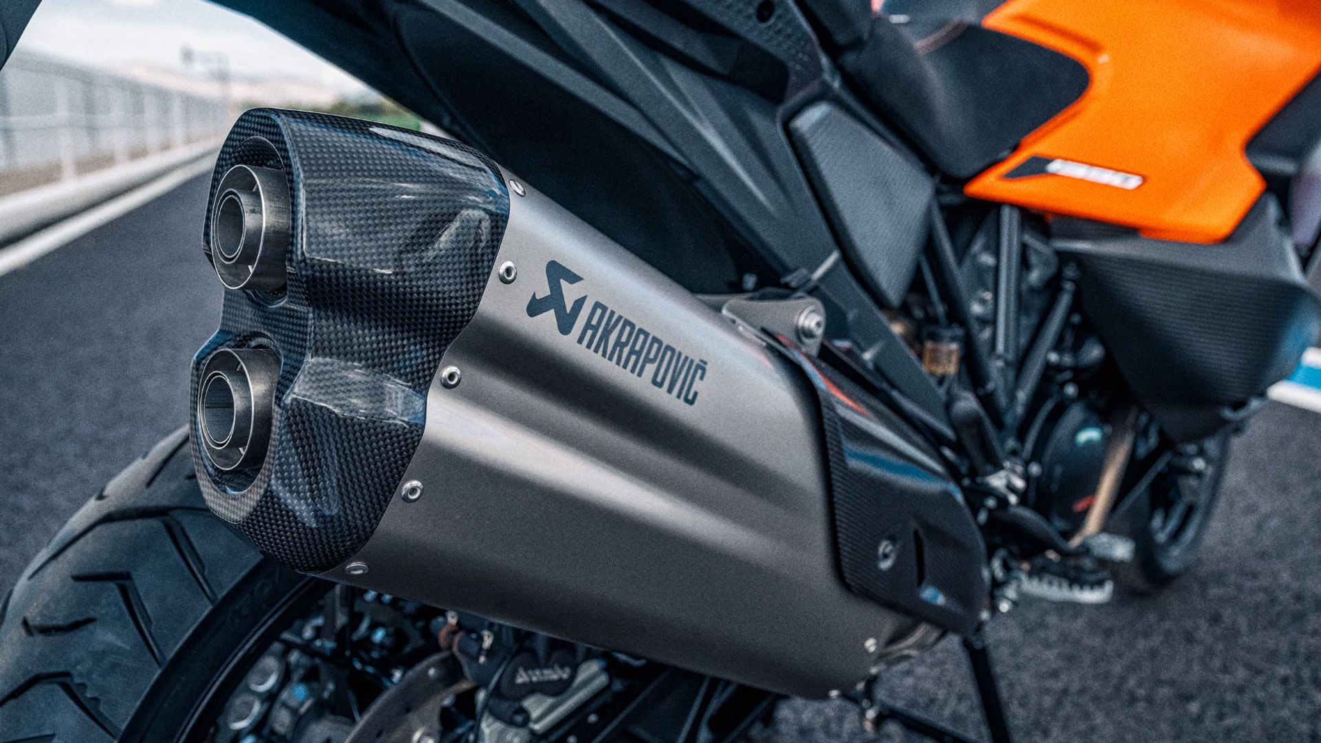 KTM 1390 Super Adventure S EVO 2025 Detalles
