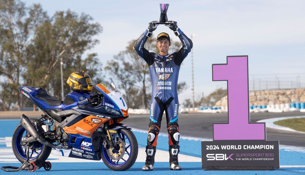 Aldi Satya Mahendra, campeón del mundo de Supersport 300 2024