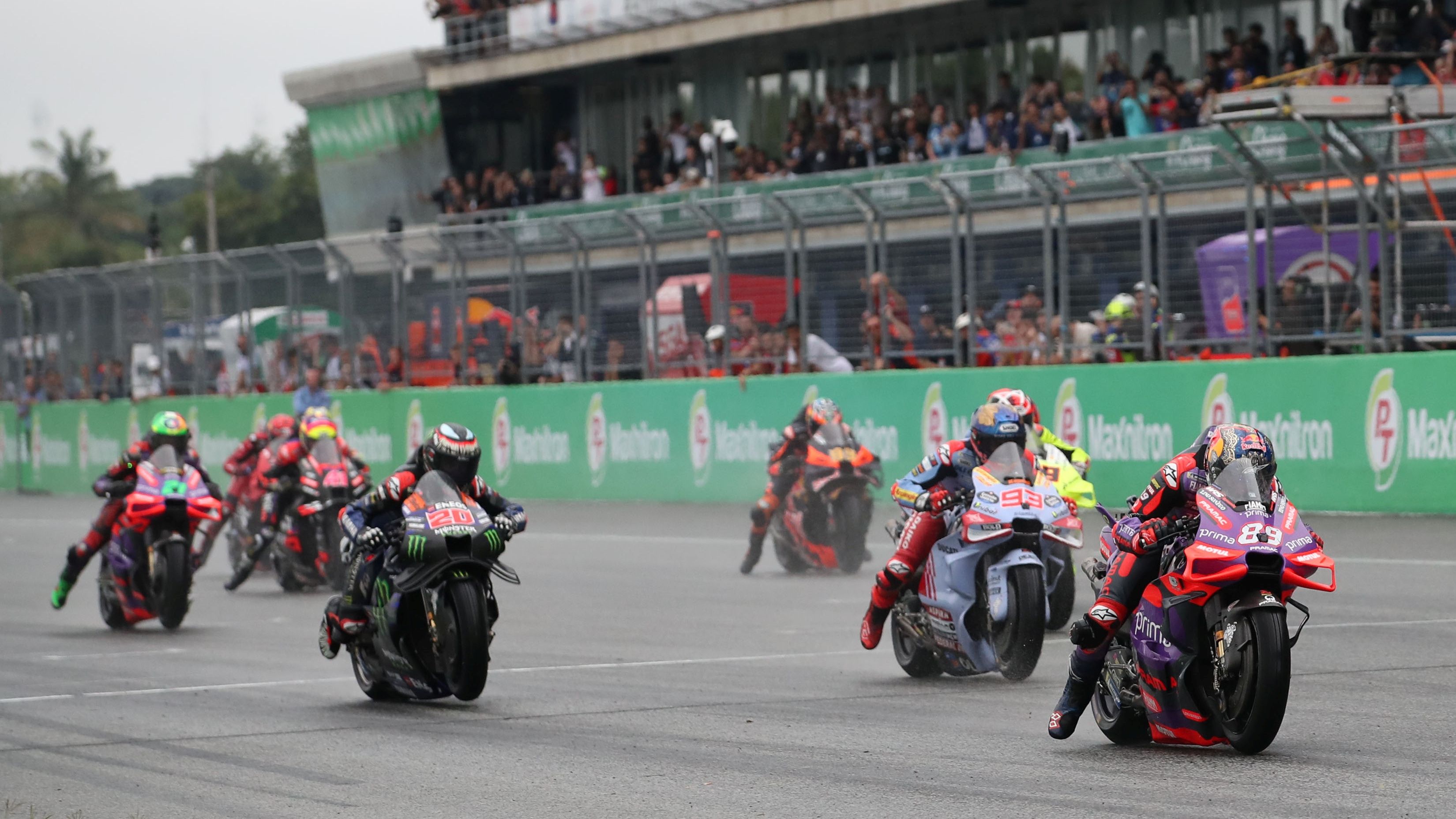Momento de la salida de la carrera, MotoGP Tailandia 2024