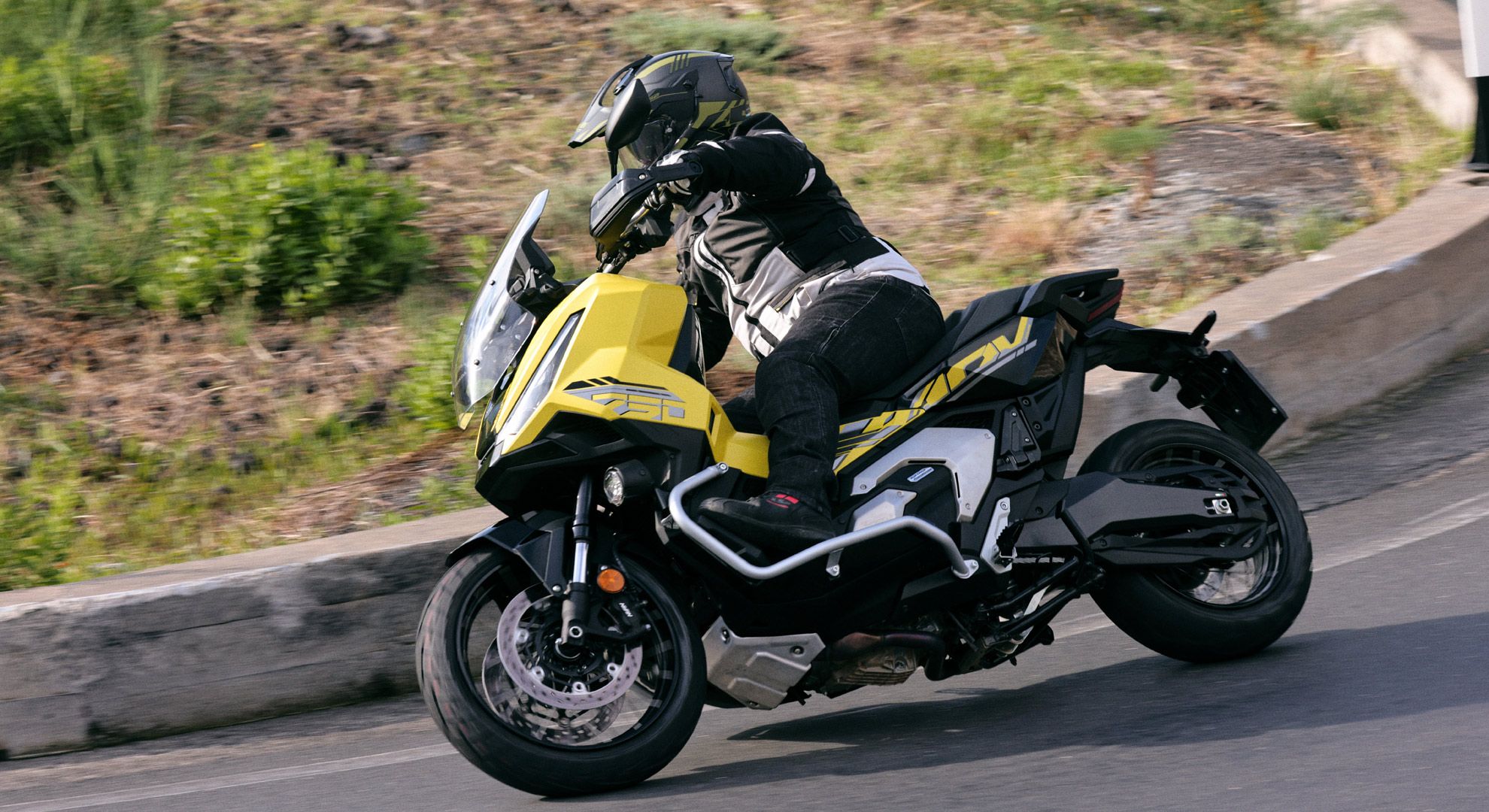Honda X ADV 2025 (16)