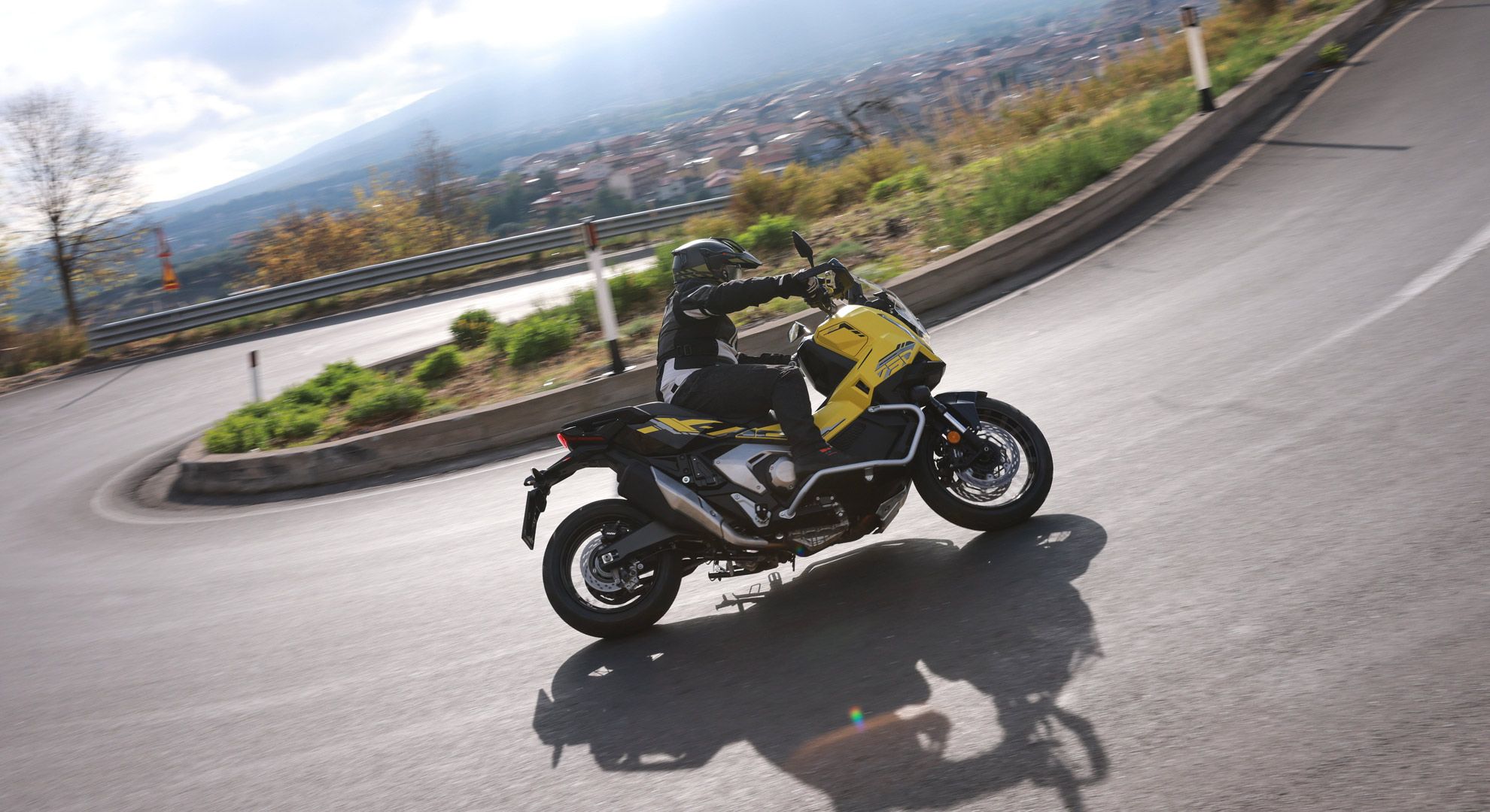 Honda X ADV 2025 (20)