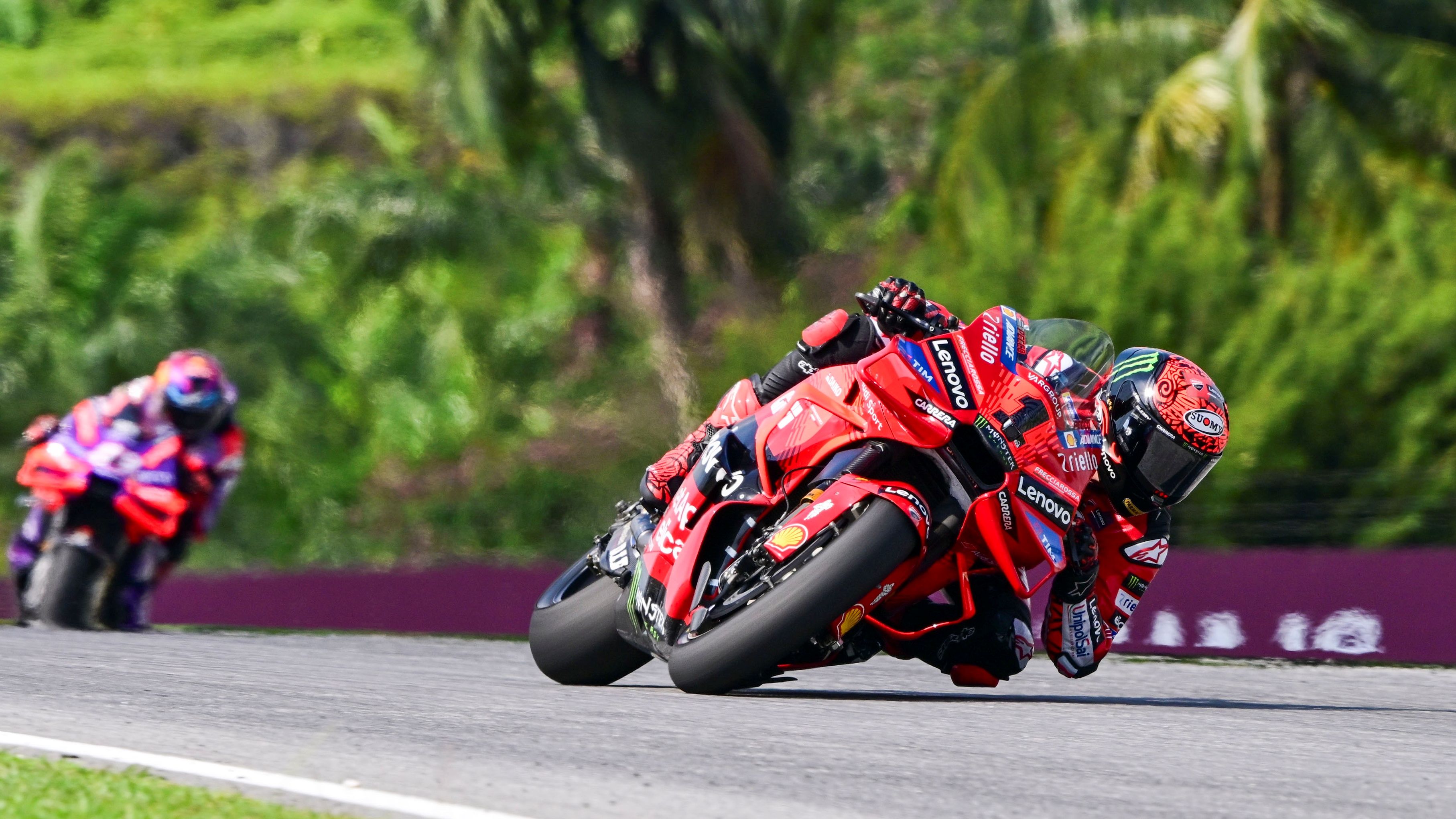 Pecco Bagnaia se ha impuesto a Jorge Martín en la carrera de Malasia