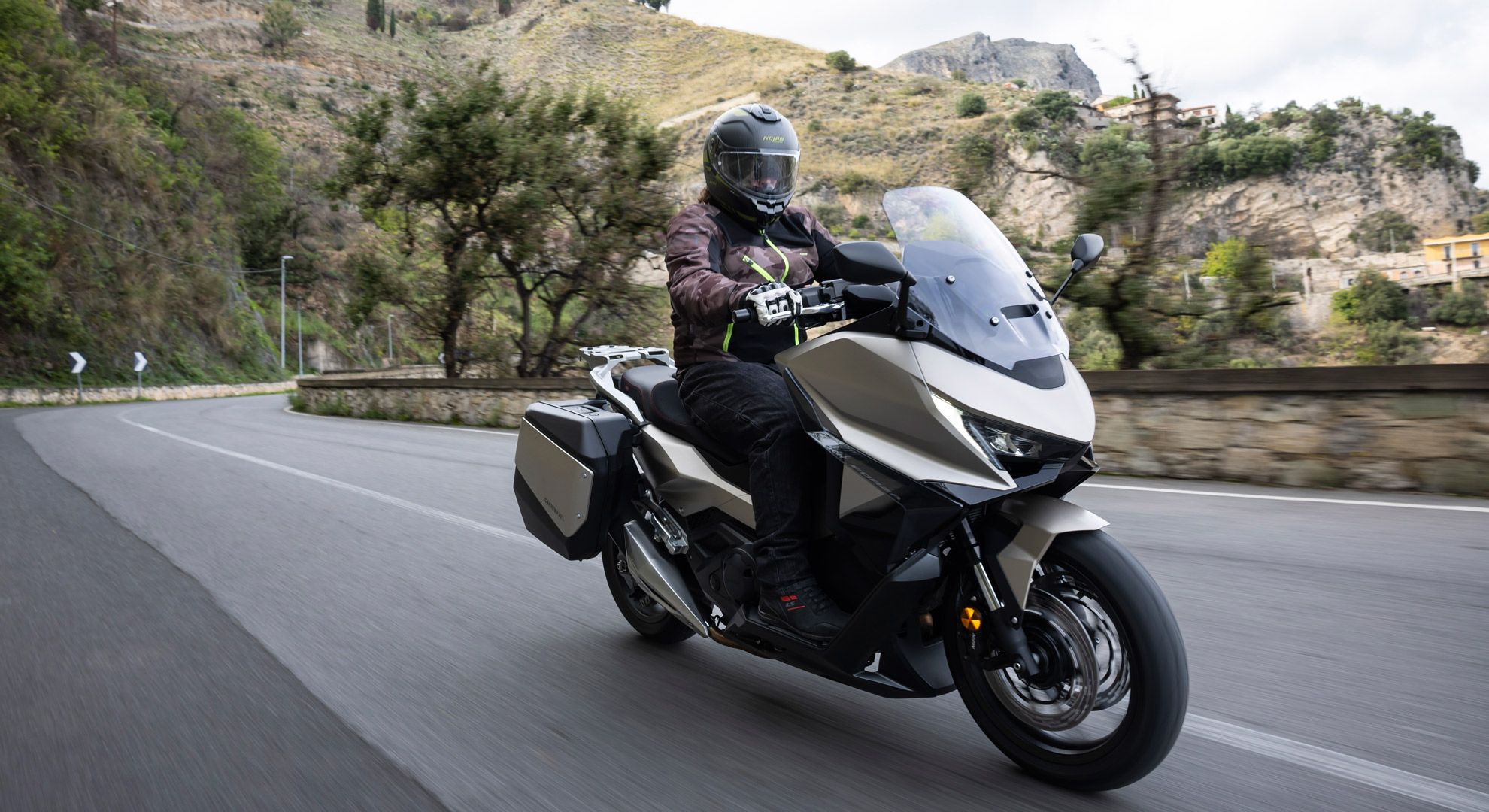 Honda Forza 750 2025