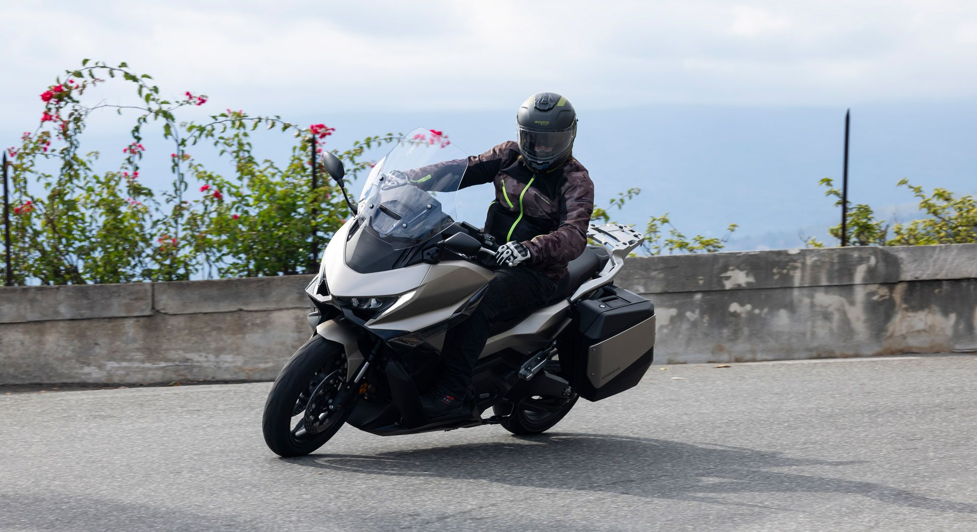 Honda Forza 750 2025