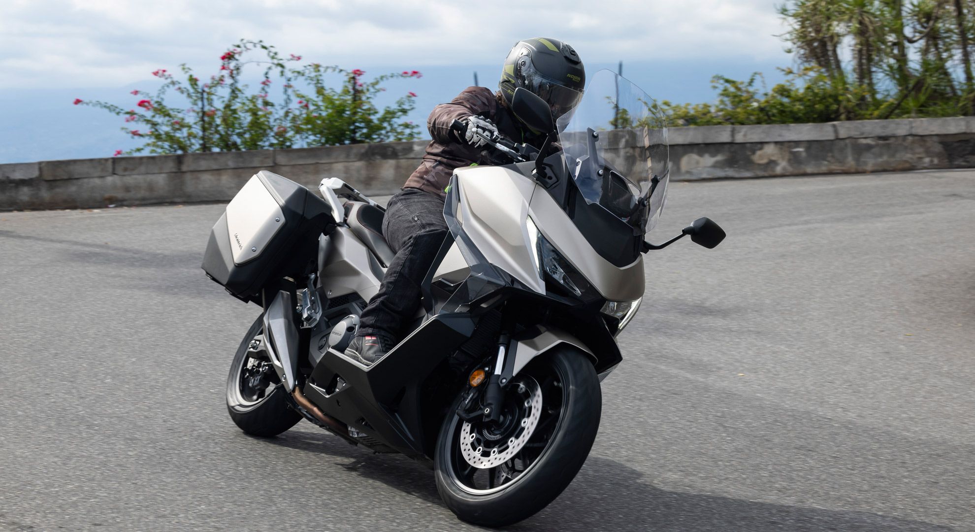 Honda Forza 750 2025