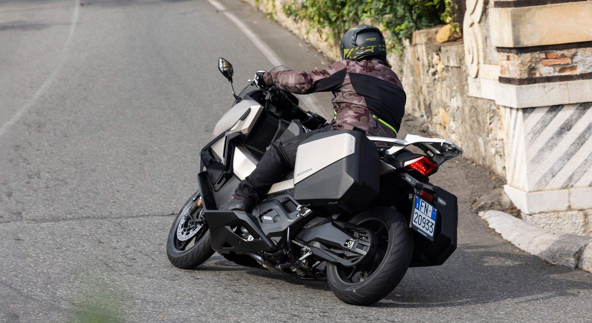 Honda Forza 750 2025