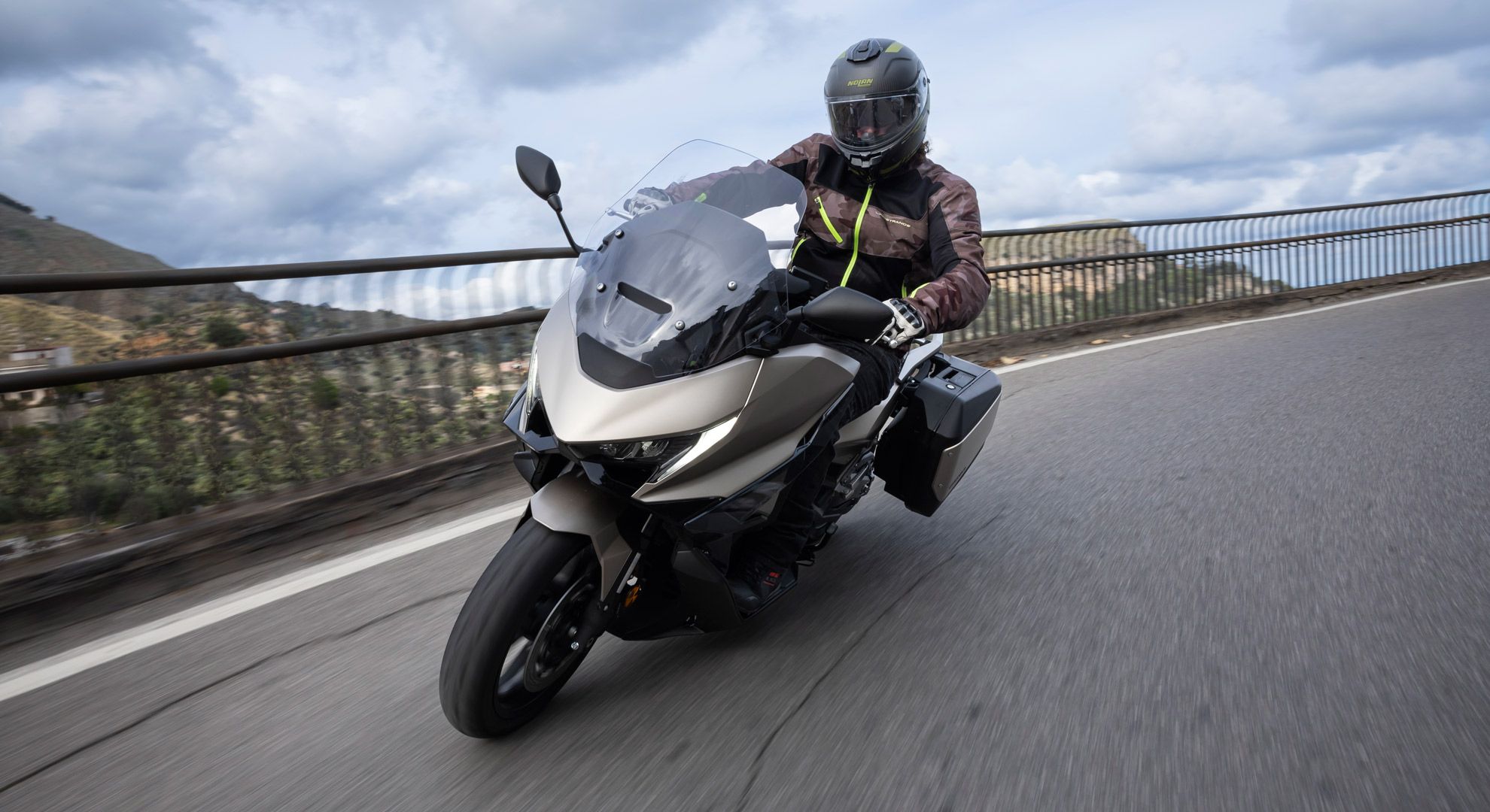 Honda Forza 750 2025