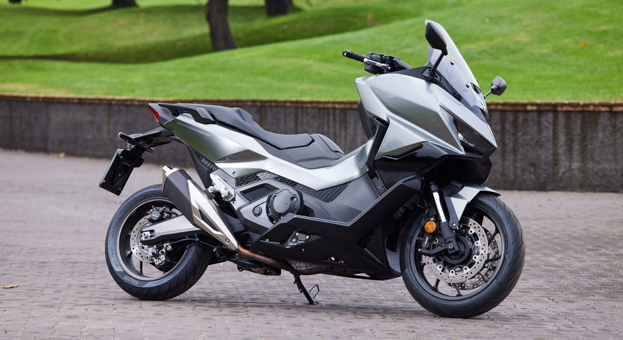 Honda Forza 750 2025