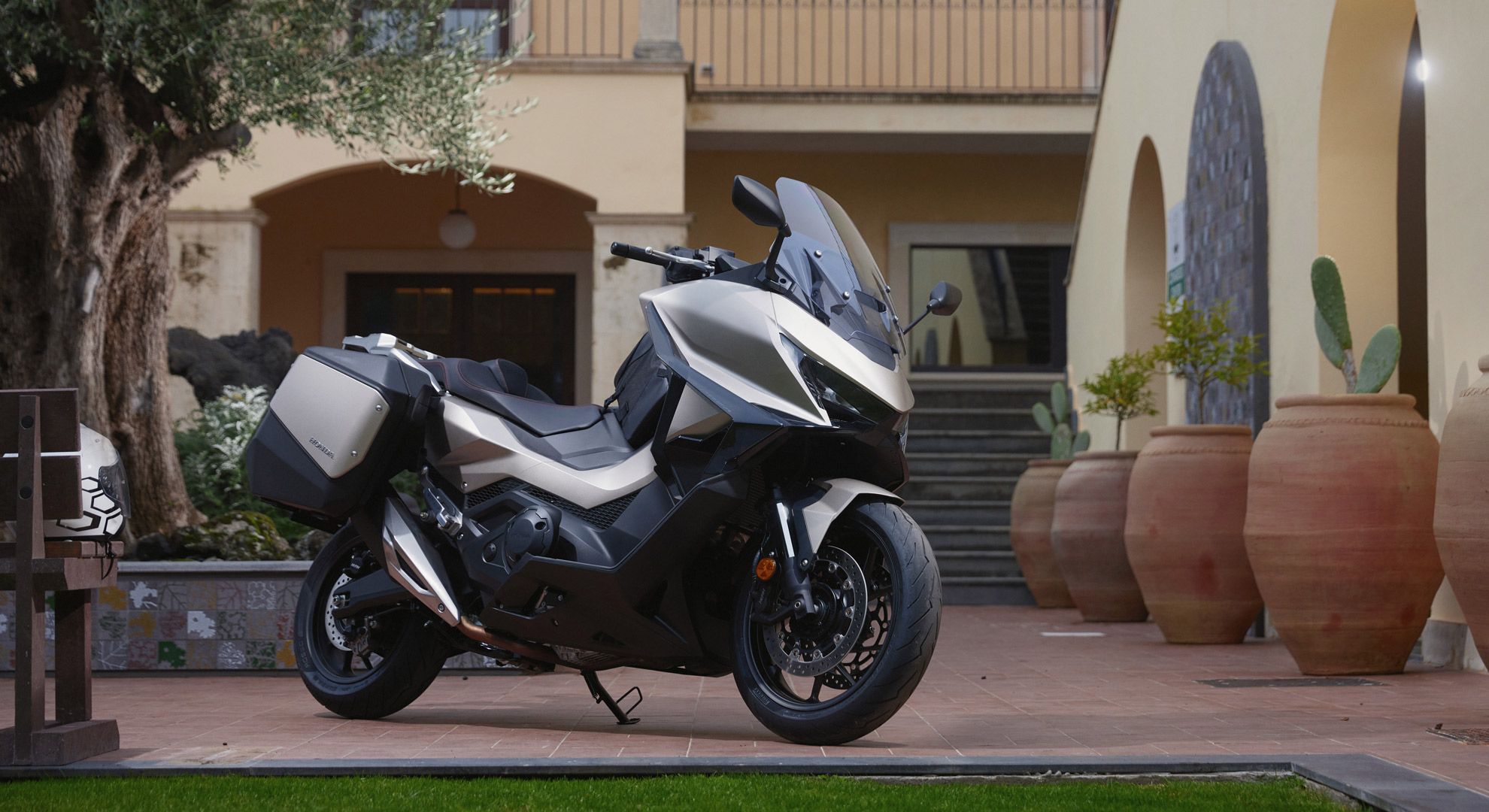 Honda Forza 750 2025