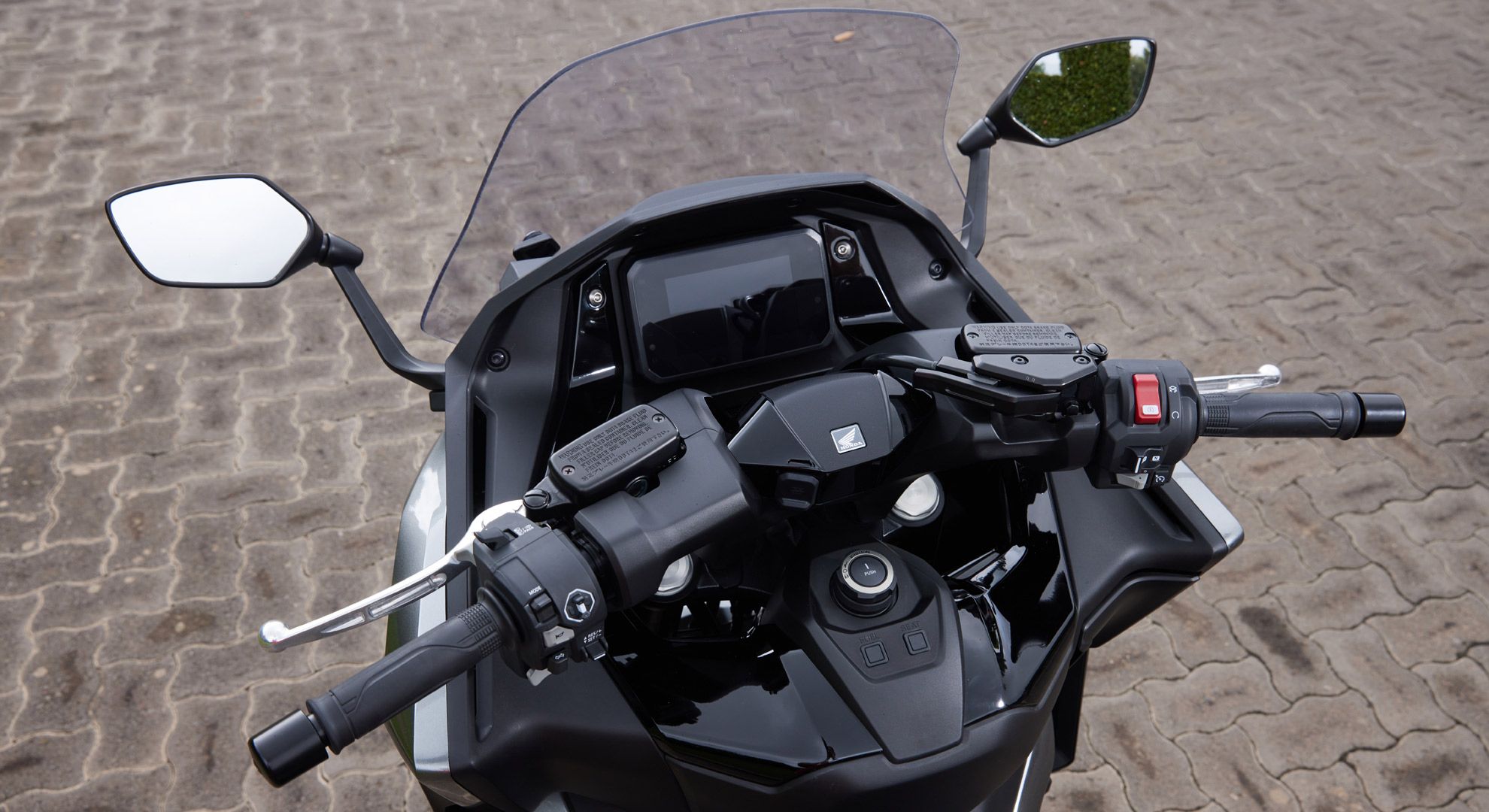 Honda Forza 750 2025