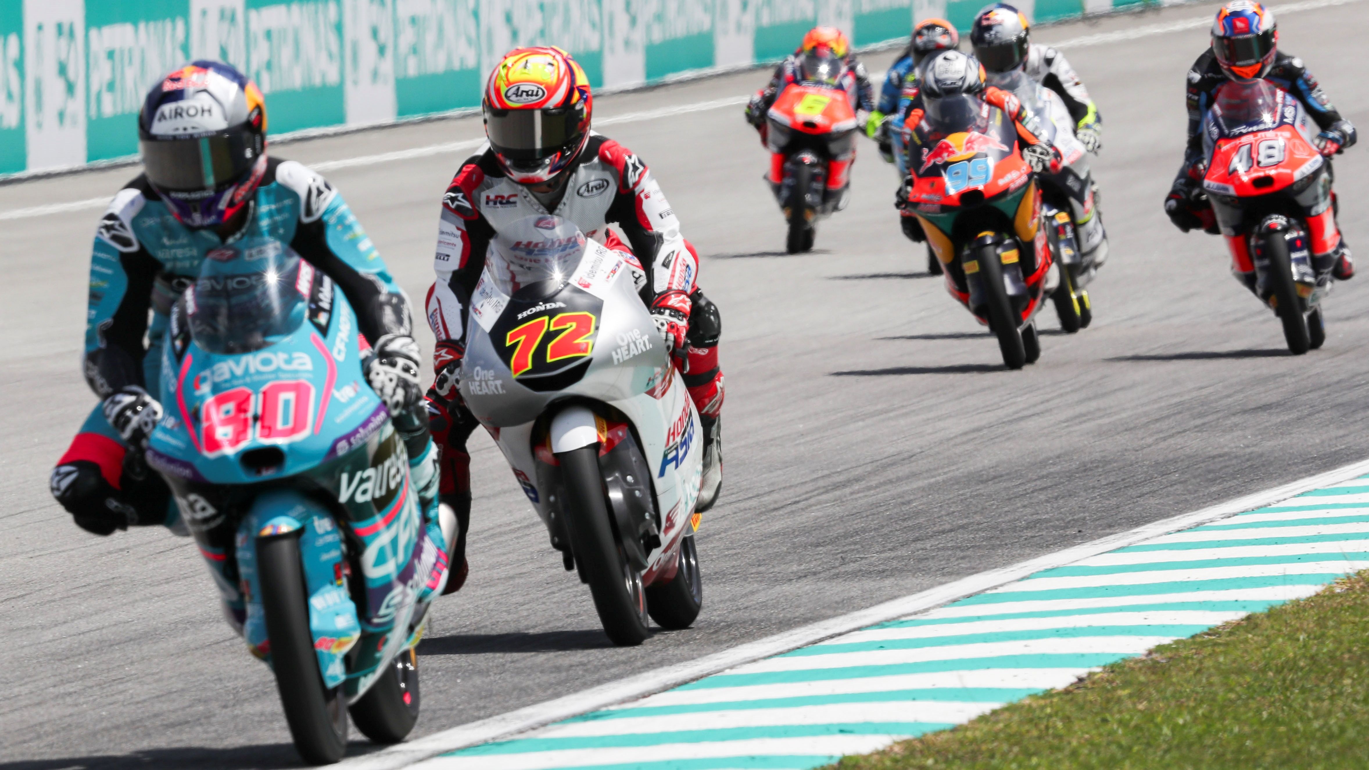 David Alonso y Taiyo Furusato se van de José Antonio Rueda e Iván Ortolá, Moto3 Malasia 2024