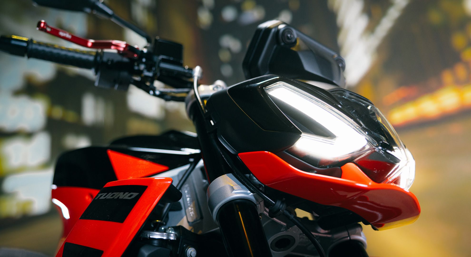 Aprilia Tuono 457