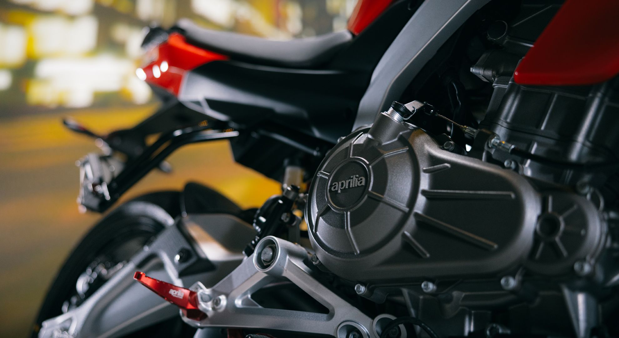 Aprilia Tuono 457