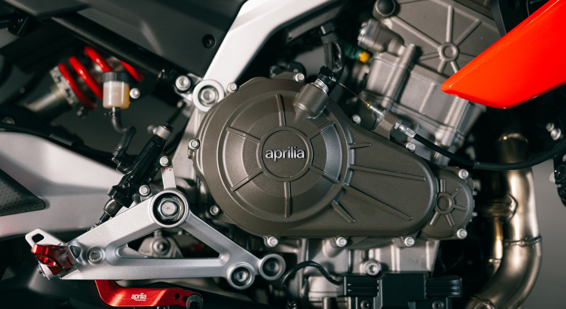 Aprilia Tuono 457