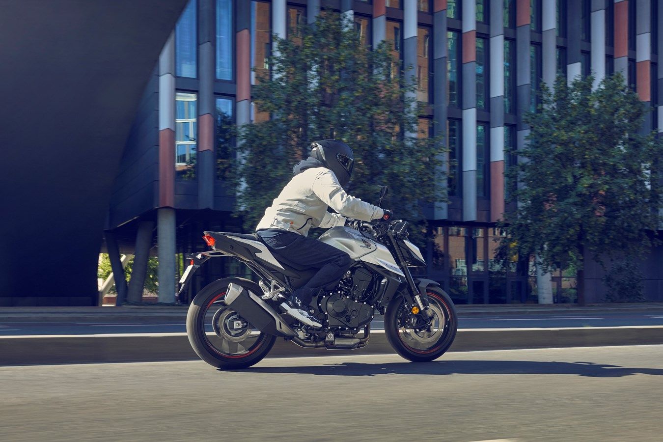 Honda CB750F Hornet 2025 accoin (6)