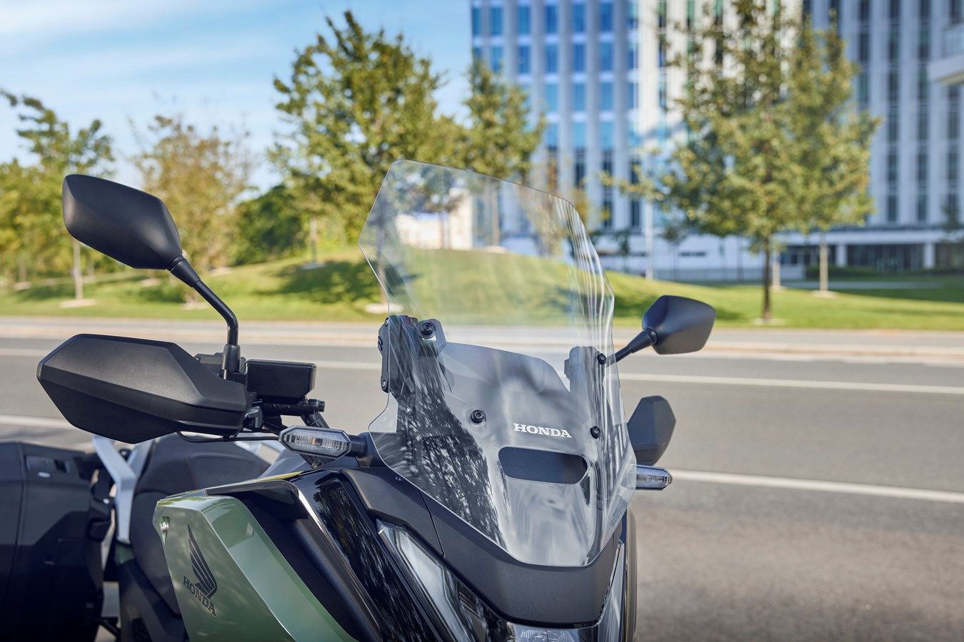 Honda NC750X 2025 detalles (12)