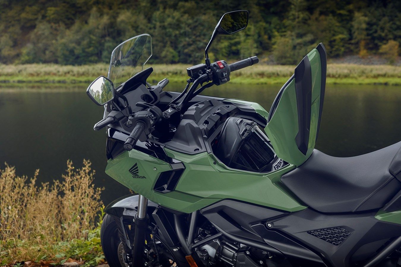 Honda NC750X 2025 detalles (22)