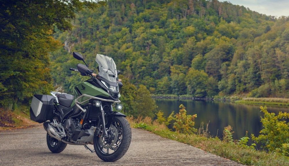 Honda NC750X 2025 estatica (7)