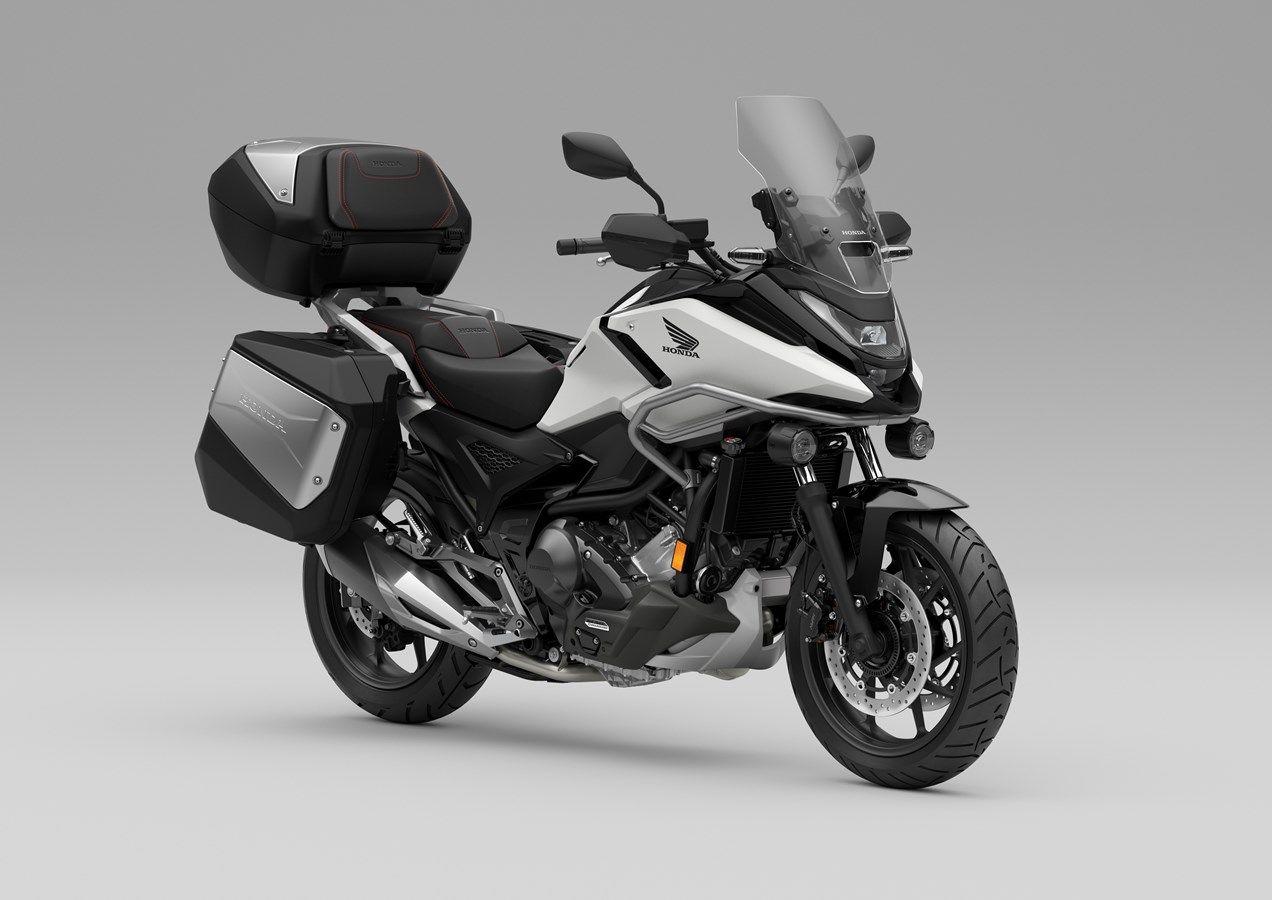 Honda NC750X 2025 perfil