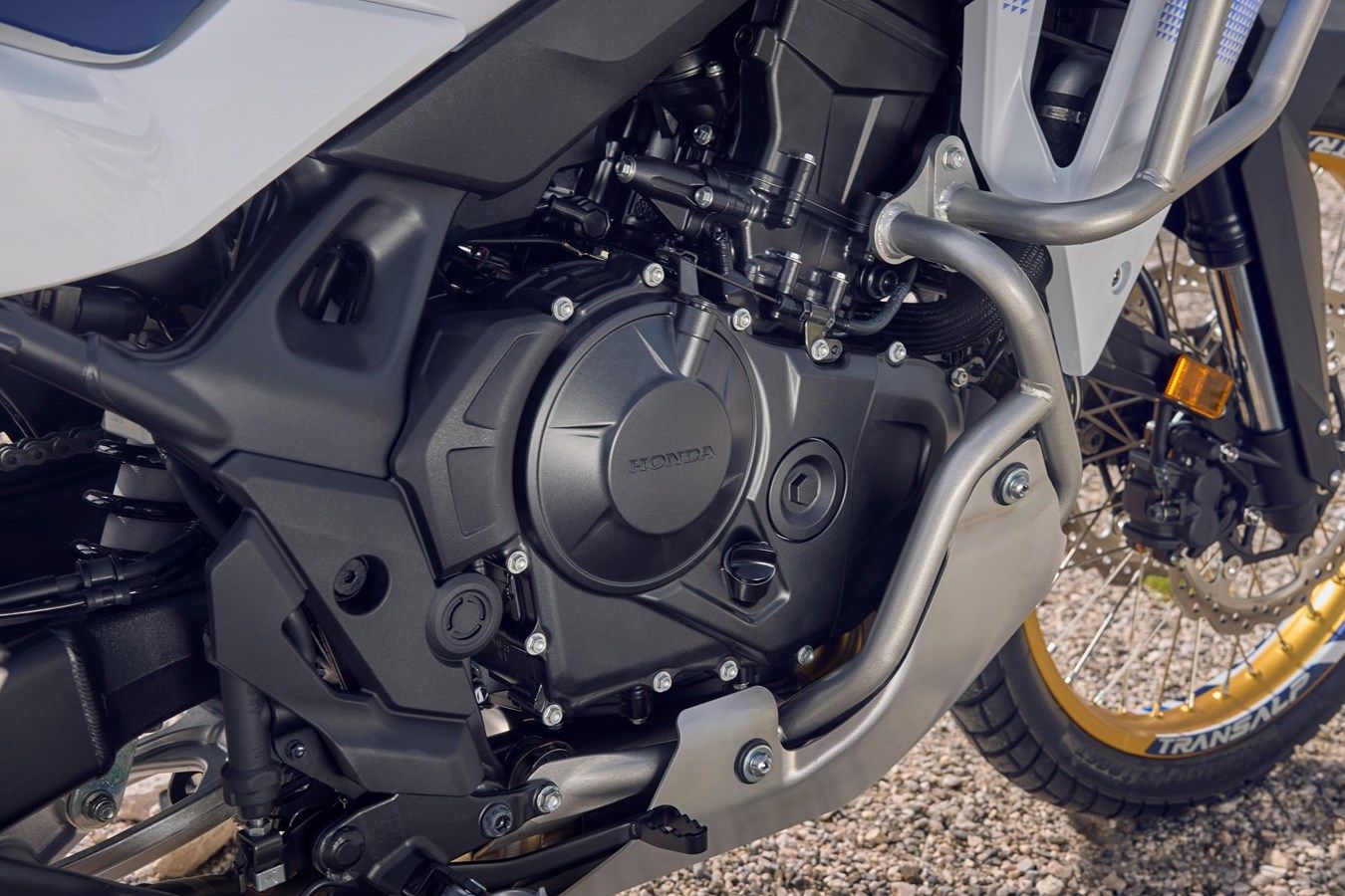 Honda XL750 Transalp 2025 detalles (7)