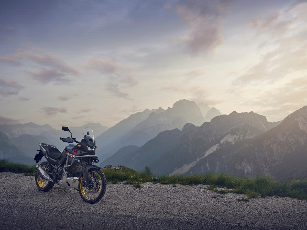Honda XL750 Transalp 2025 estatica (15)