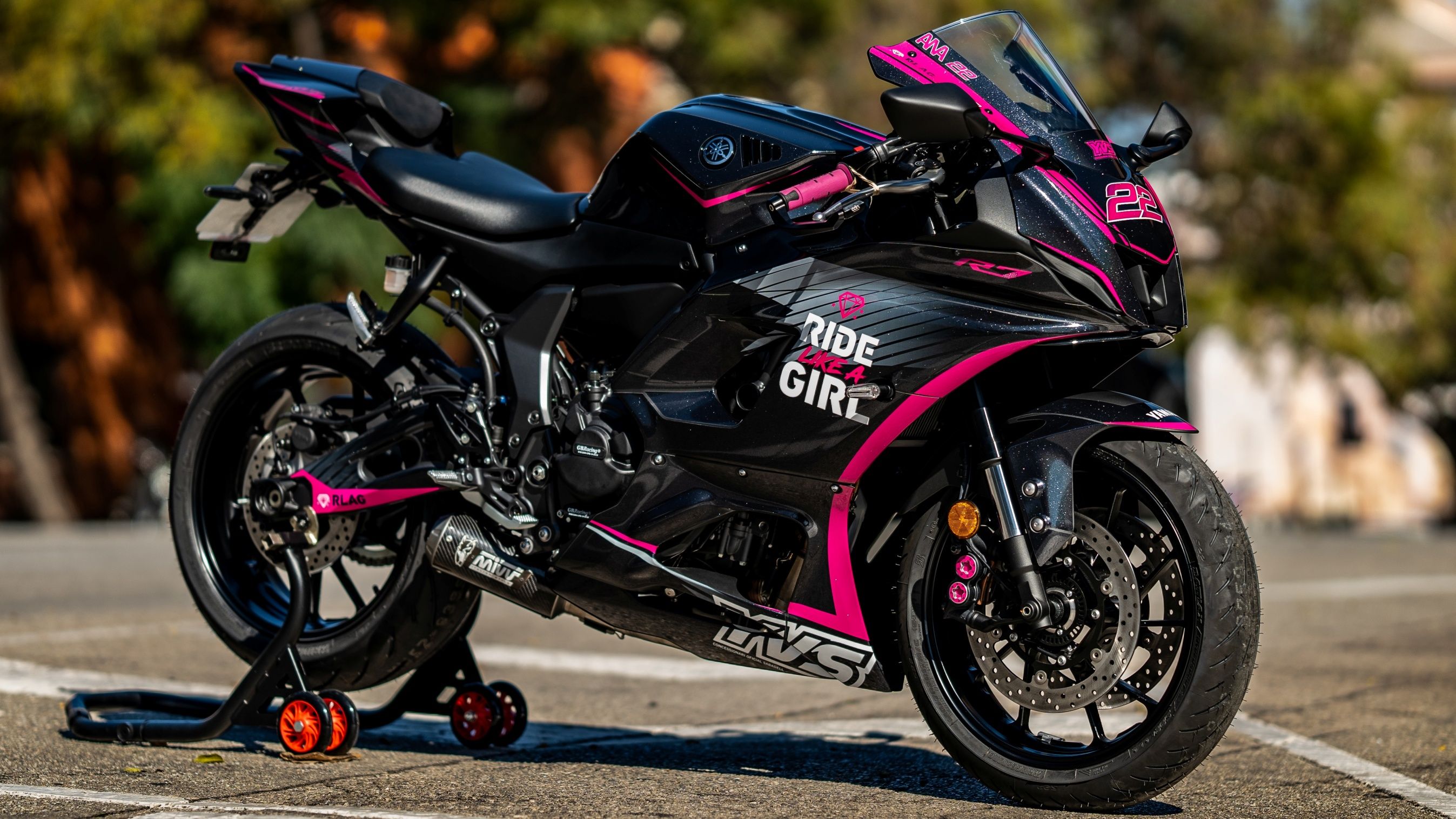 La Yamaha R7 edición especial Ana Carrasco