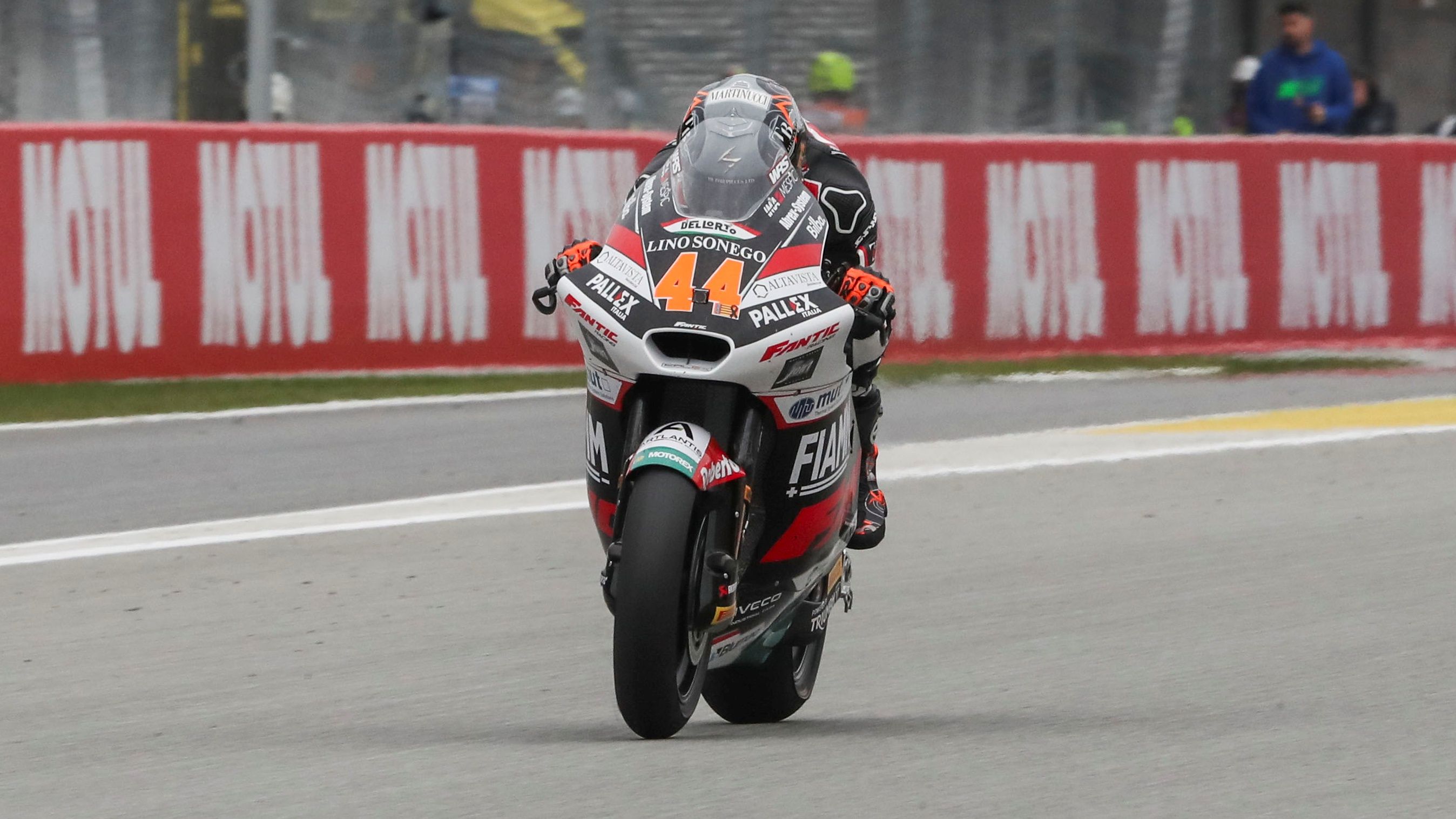 Arón Canet ha logrado la pole de Moto2 en Barcelona