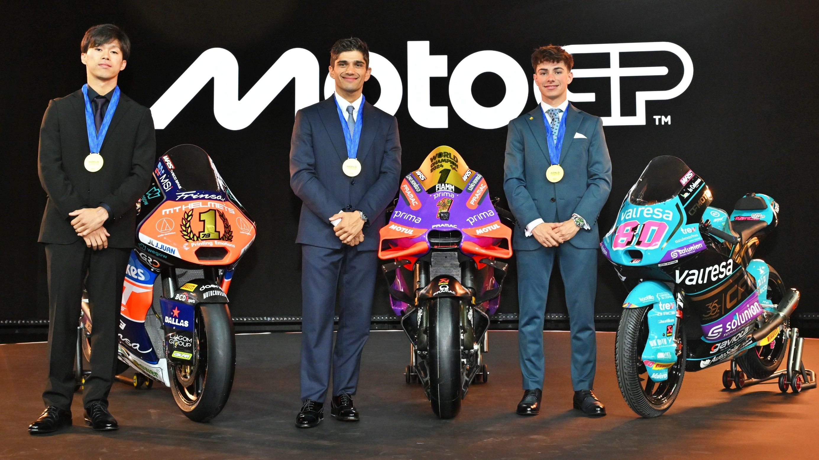 Jorge Martín en MotoGP, Ai Ogura en Moto2 y David Alonso en Moto3 son los campeones de 2024