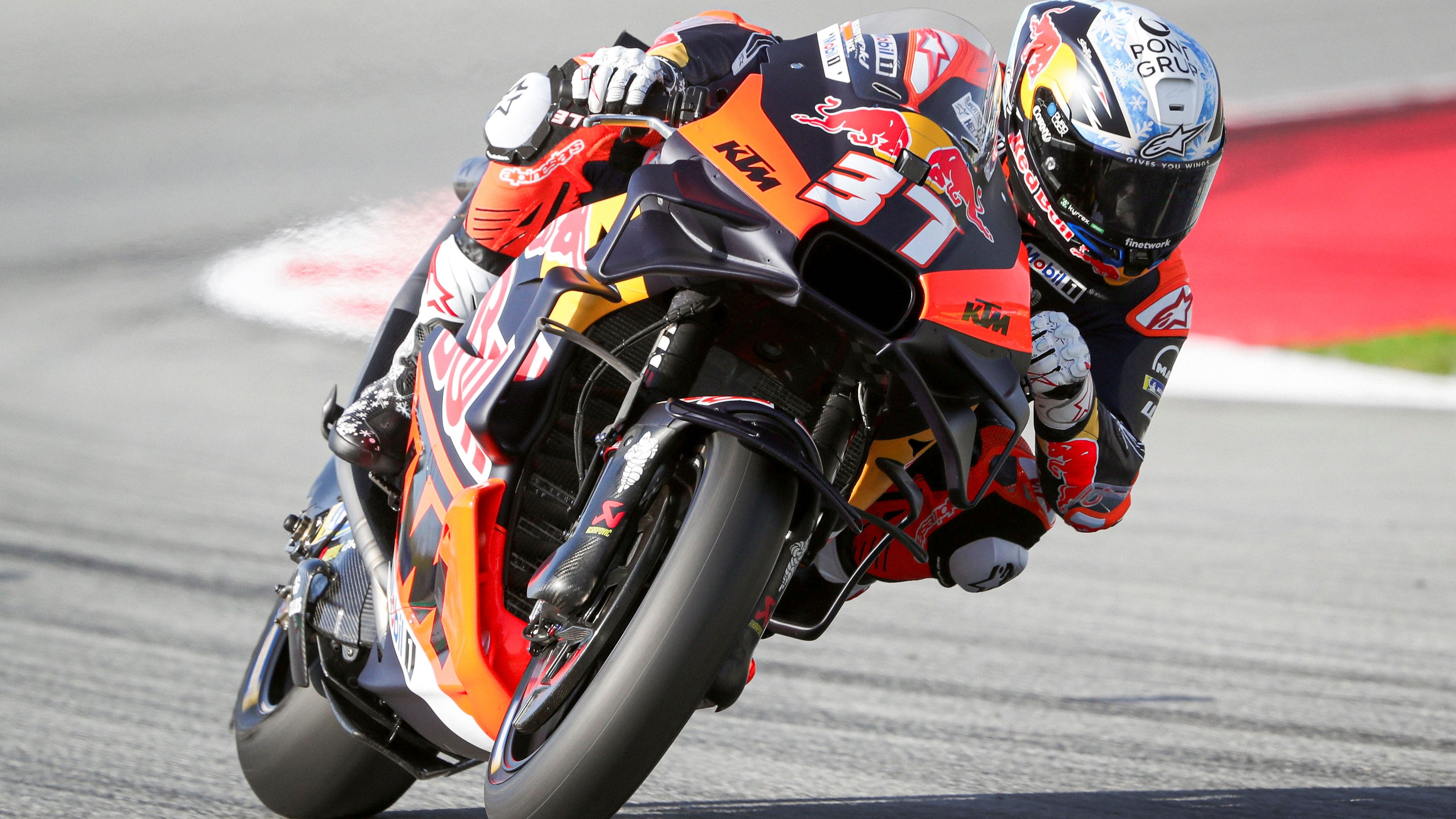 Pedro Acosta con KTM oficial, Test Barcelona MotoGP 2025